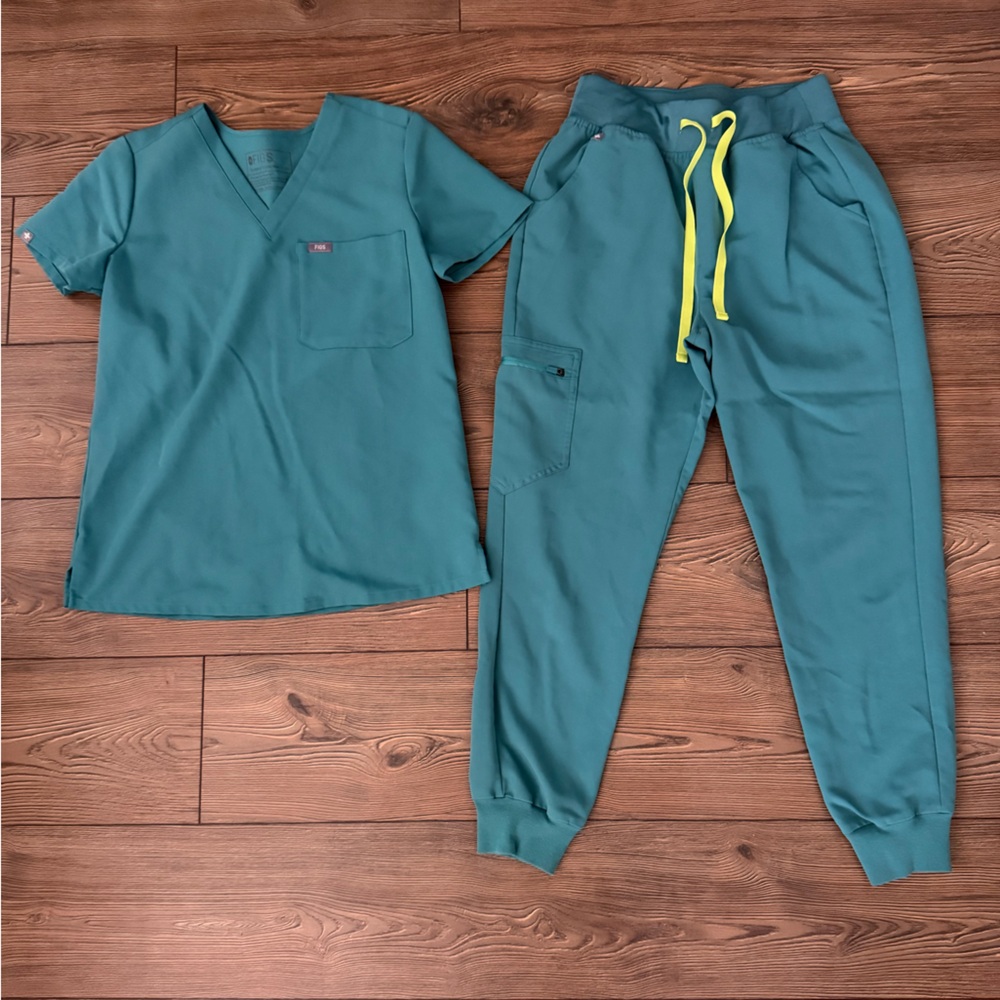 Figs Teal Scrub Set with Bright Yellow Drawstring
